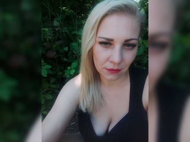 Sandra26a live cam on BongaCams