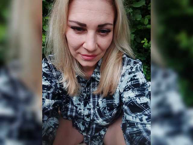 Sandra26a live cam on BongaCams