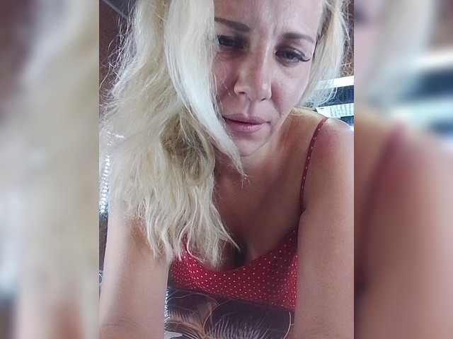 Sandra26a live cam on BongaCams