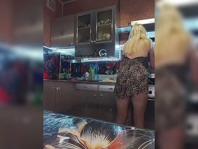 Sandra26a live cam on BongaCams