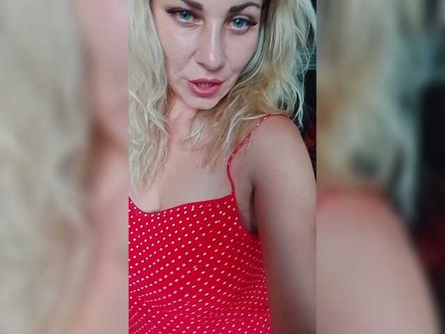 Sandra26a live cam on BongaCams