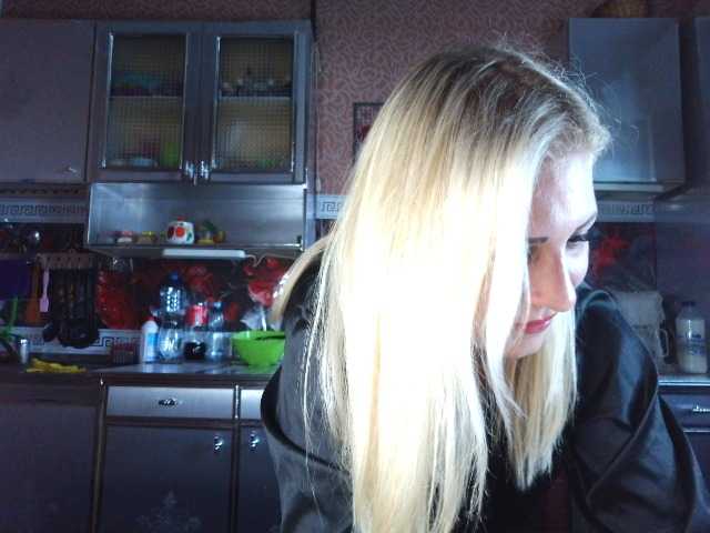 Sandra26a live cam on BongaCams