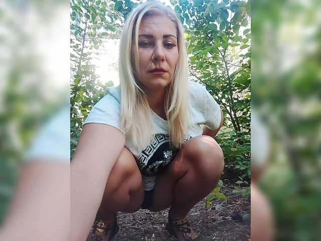 Sandra26a live cam on BongaCams
