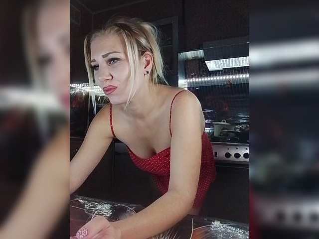 Sandra26a live cam on BongaCams