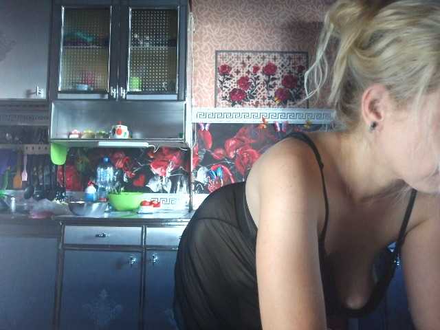 Sandra26a live cam on BongaCams