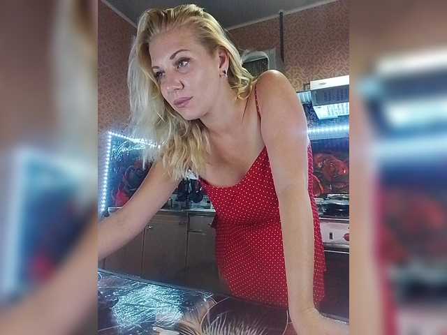 Sandra26a live cam on BongaCams