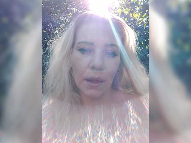 Sandra26a live cam on BongaCams