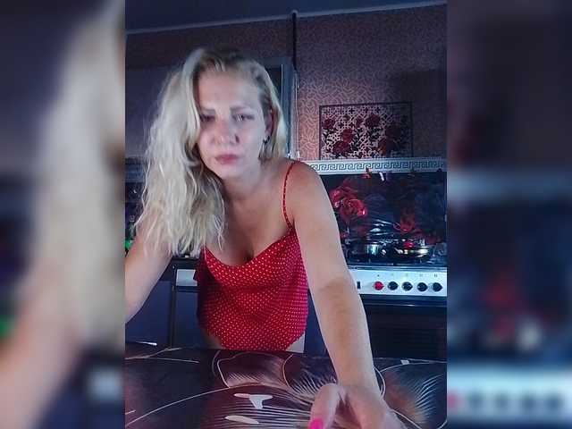Sandra26a live cam on BongaCams