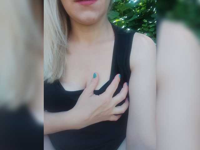 Sandra26a live cam on BongaCams