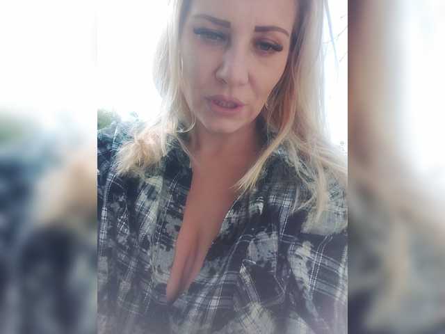 Sandra26a