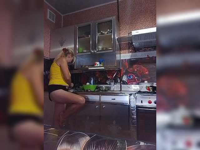 Sandra26a live cam on BongaCams