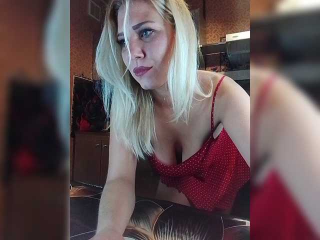 Sandra26a live cam on BongaCams
