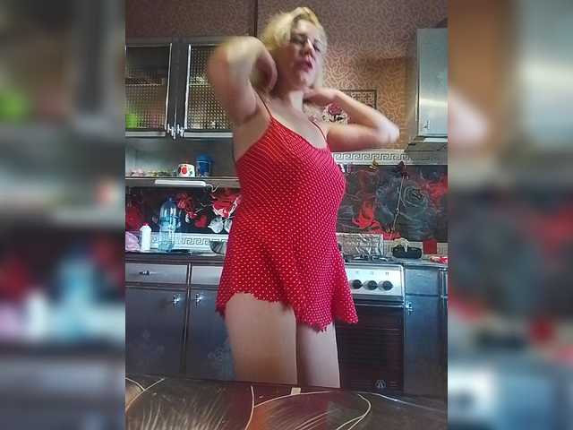 Sandra26a live cam on BongaCams