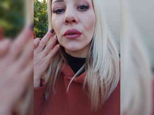 Sandra26a