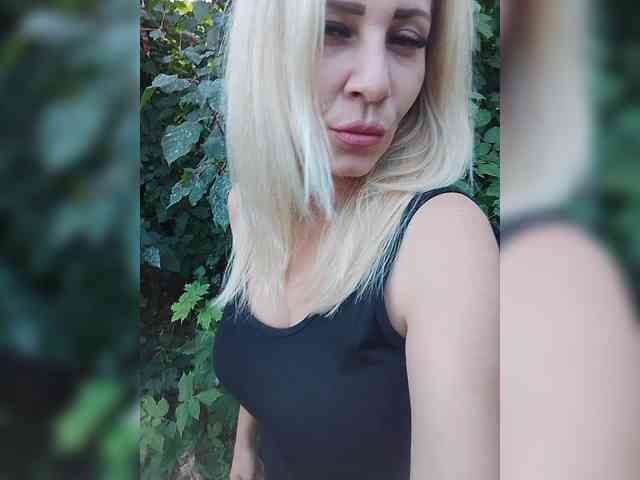 Sandra26a