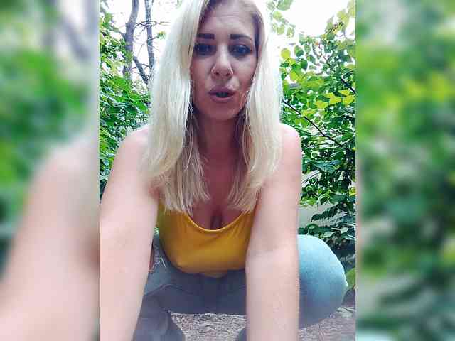 Sandra26a