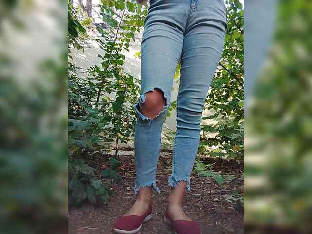 Sandra26a's cam show statistics and live stream