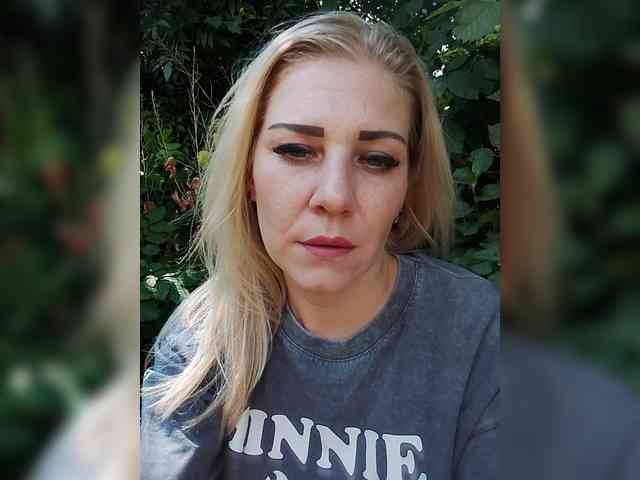 Sandra26a