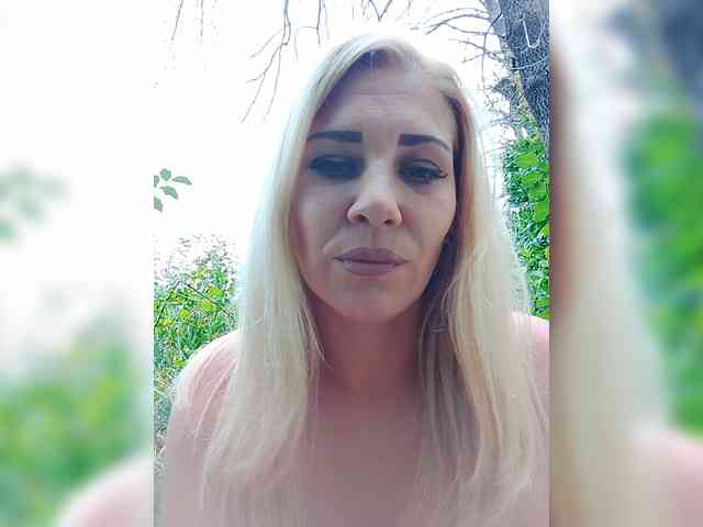 Sandra26a