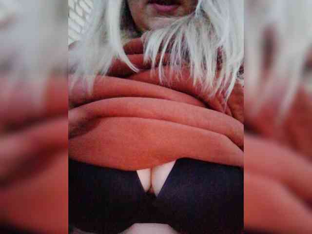 Sandra26a Live Webcam on BongaCams