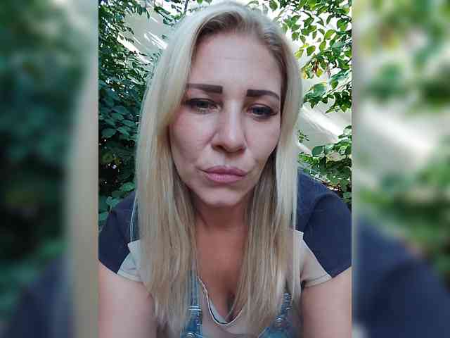 Sandra26a