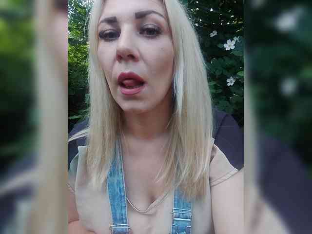 Sandra26a