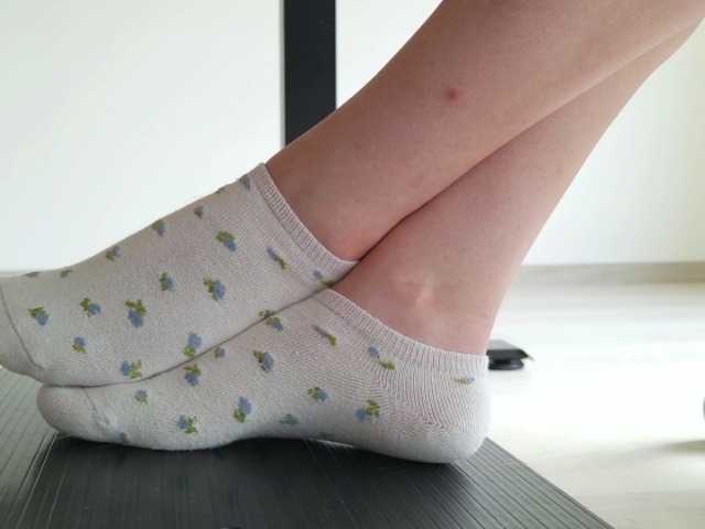 Feetbeth live cam on BongaCams
