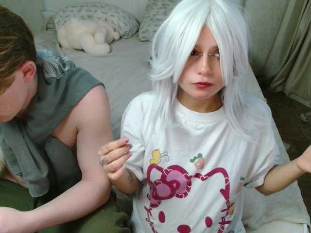 TheSluttyFox webcam