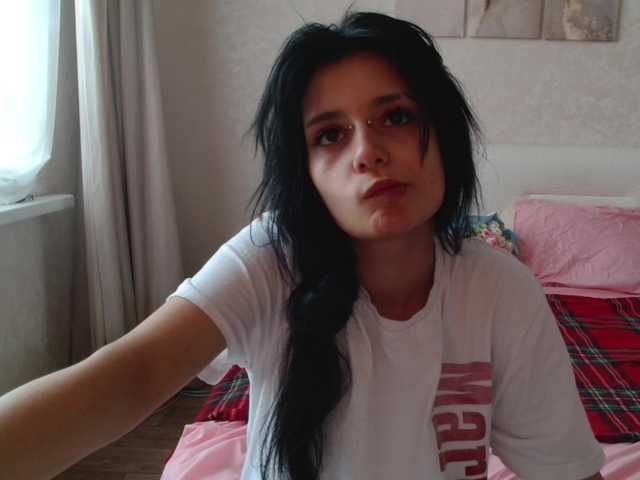 TheSluttyFox live cam on BongaCams