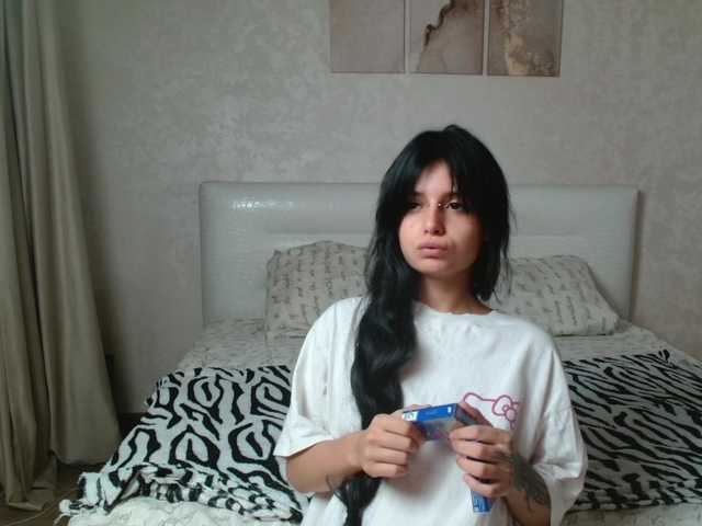 TheSluttyFox live cam on BongaCams