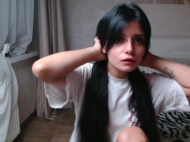 TheSluttyFox live cam on BongaCams