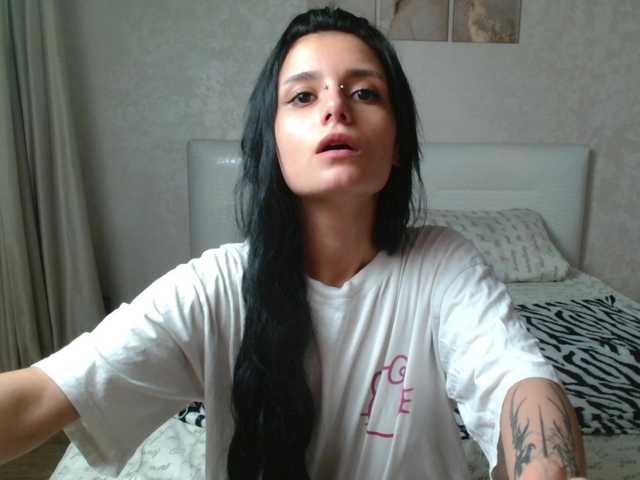 thesluttyfox live sex show