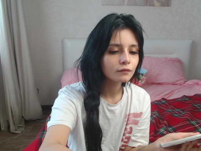 TheSluttyFox live cam on BongaCams