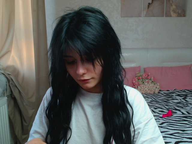 TheSluttyFox live cam on BongaCams