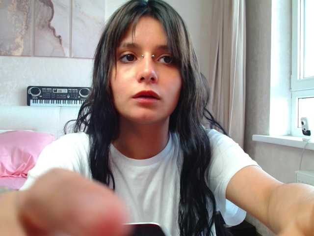 TheSluttyFox live cam on BongaCams