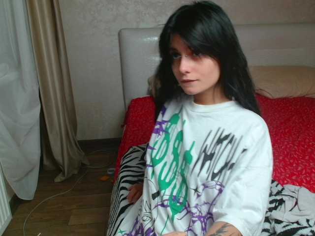 TheSluttyFox live cam on BongaCams