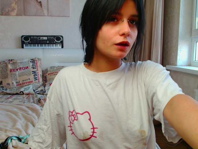 TheSluttyFox live cam on BongaCams