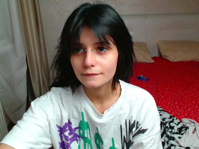 TheSluttyFox live cam on BongaCams