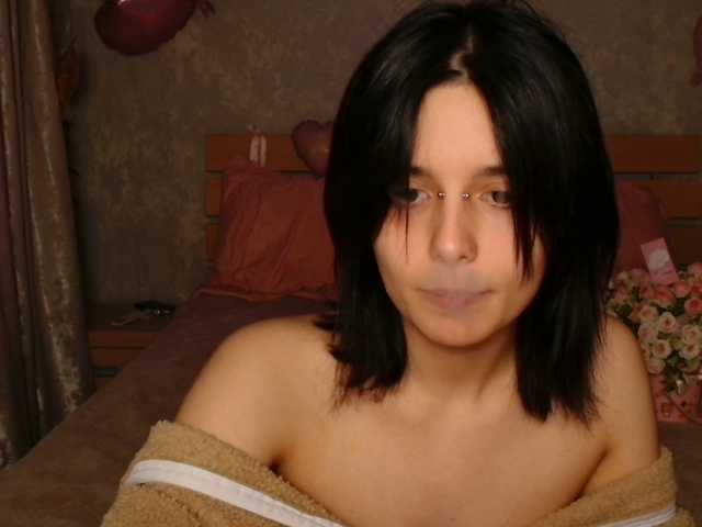 TheSluttyFox live cam on BongaCams