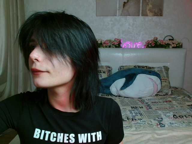 TheSluttyFox live cam on BongaCams
