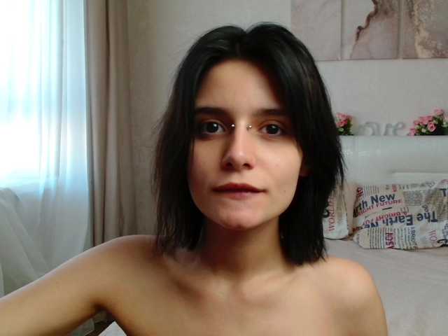 TheSluttyFox live cam on BongaCams