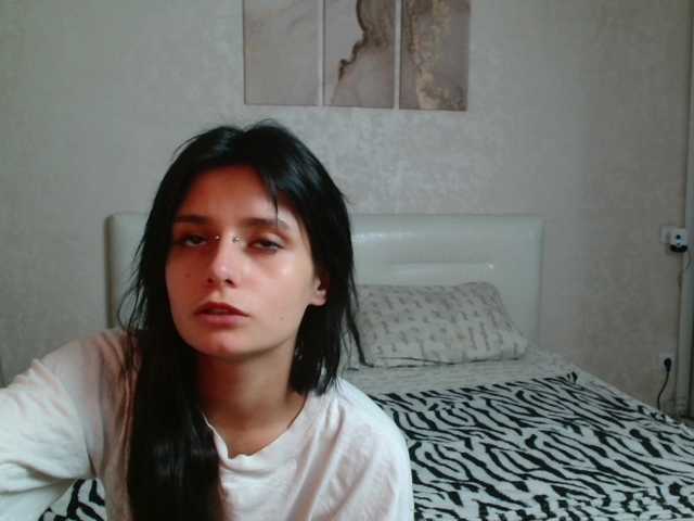 TheSluttyFox live cam on BongaCams