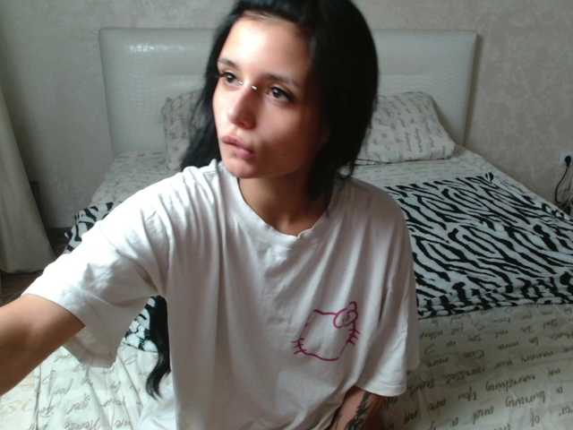 TheSluttyFox live cam on BongaCams