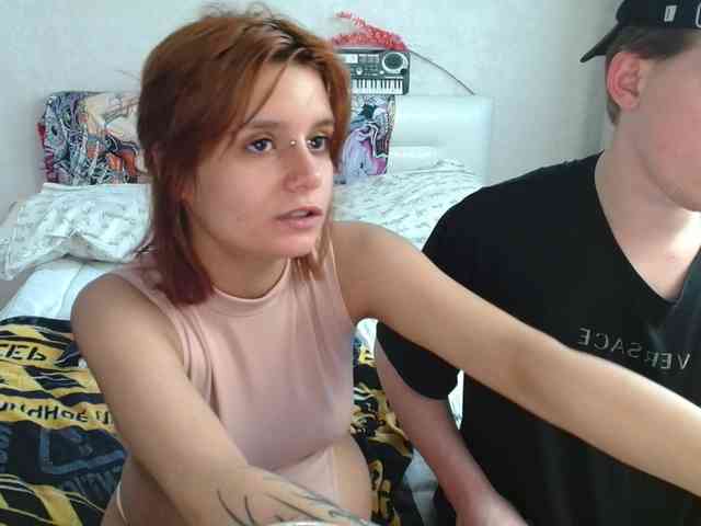 TheSluttyFox live show