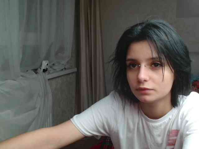TheSluttyFox webcam