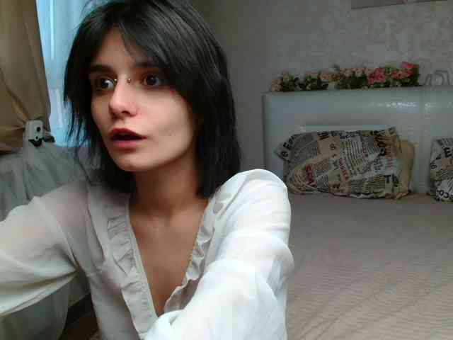 TheSluttyFox webcam