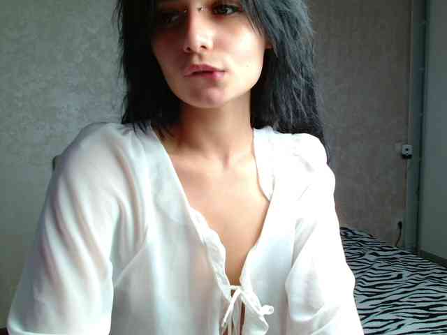 TheSluttyFox webcam