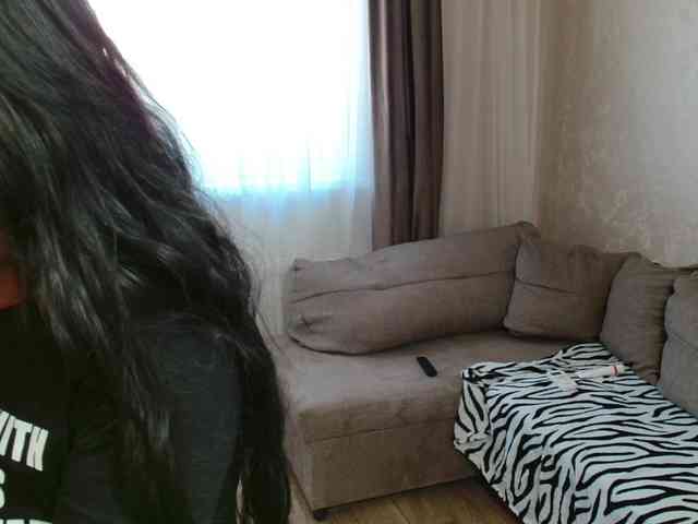 TheSluttyFox webcam