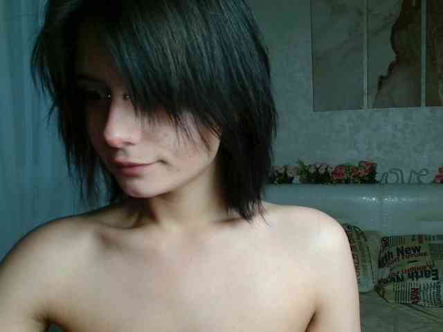 TheSluttyFox webcam