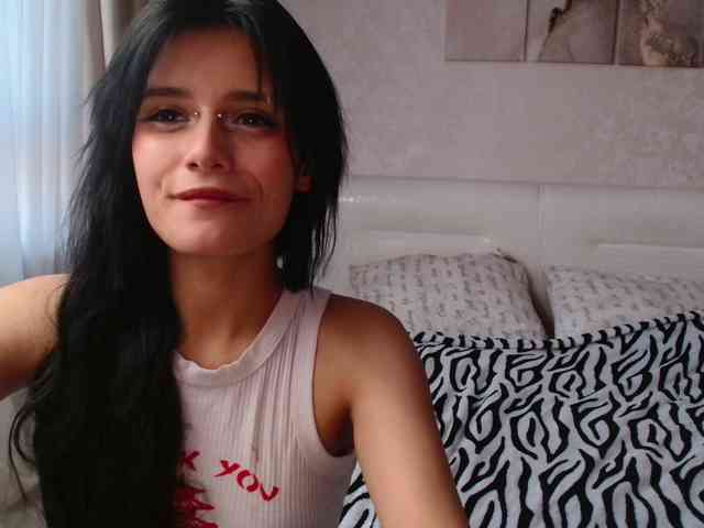 TheSluttyFox Sex Cam Show